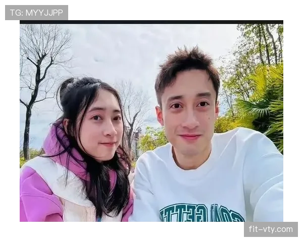 假如练俊杰随手晒他家客厅，我的存款图直接灰飞烟灭